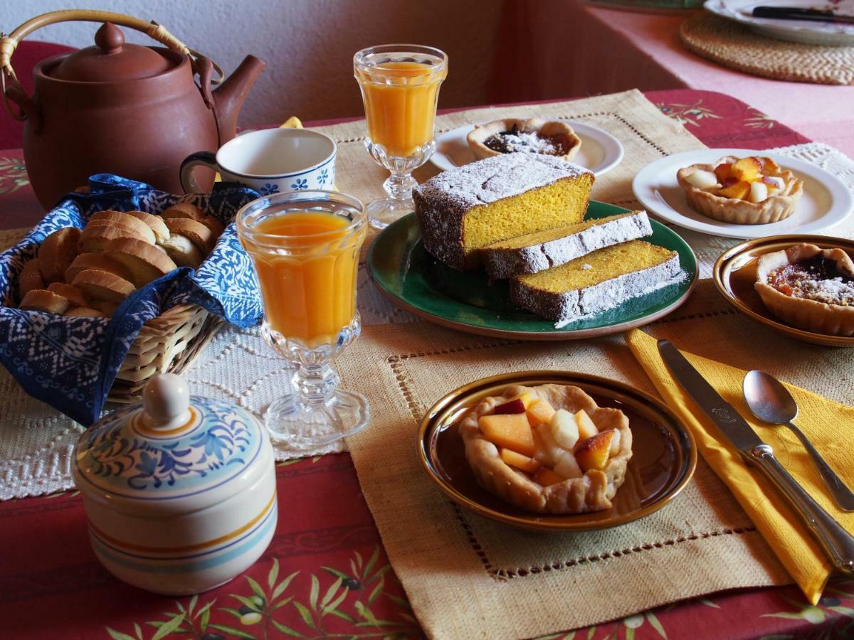 Casa La Valle, Gubbio, Frazione Santa Cristina Acomodação com café da manhã Exterior foto