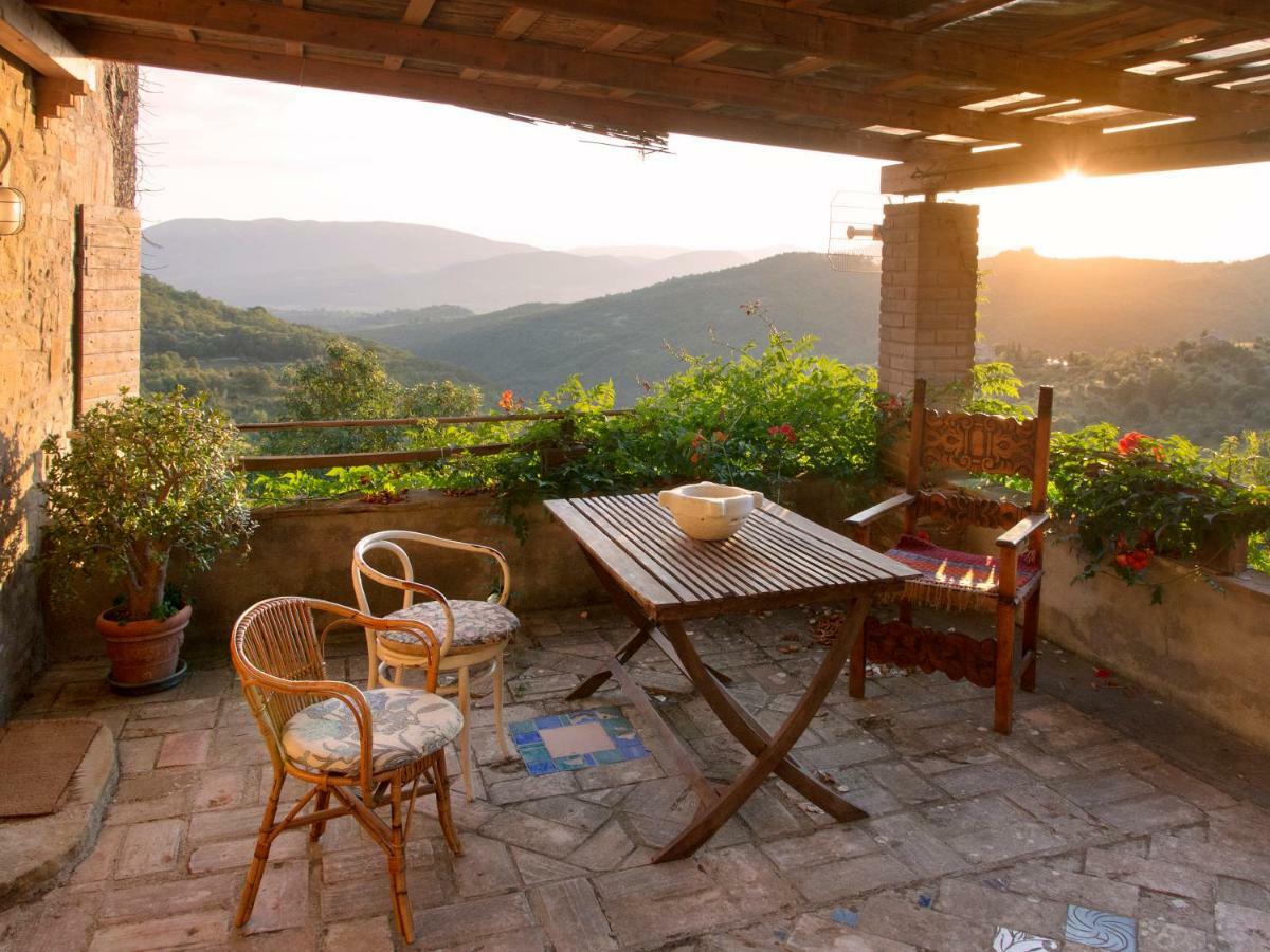 Casa La Valle, Gubbio, Frazione Santa Cristina Acomodação com café da manhã Exterior foto